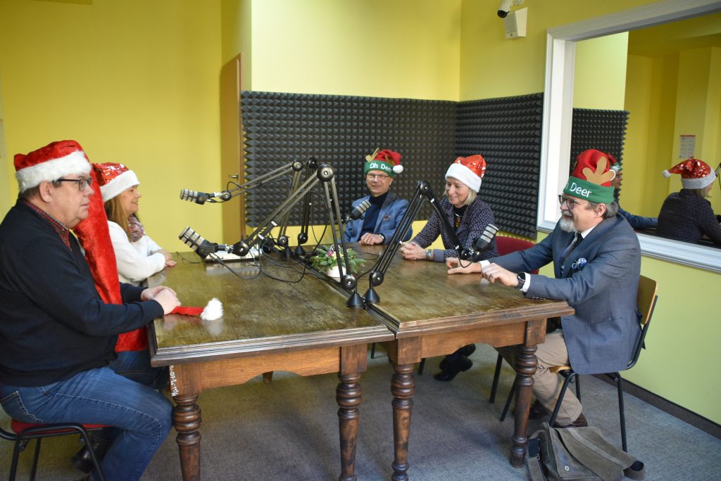 Robert Alberski, Magdalena Ratajczak,  Marta Ryniejska-Kiełdanowicz,  Mateusz Błaszczyk oraz Jacek Zieliński w podcastowni