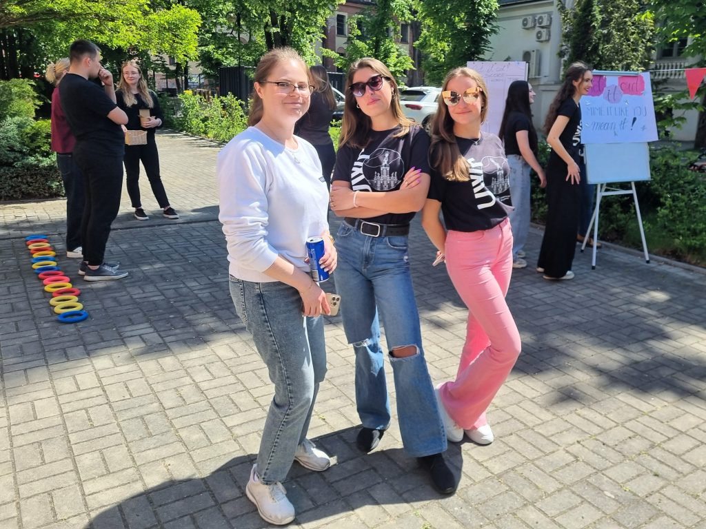 studentki na pikniku