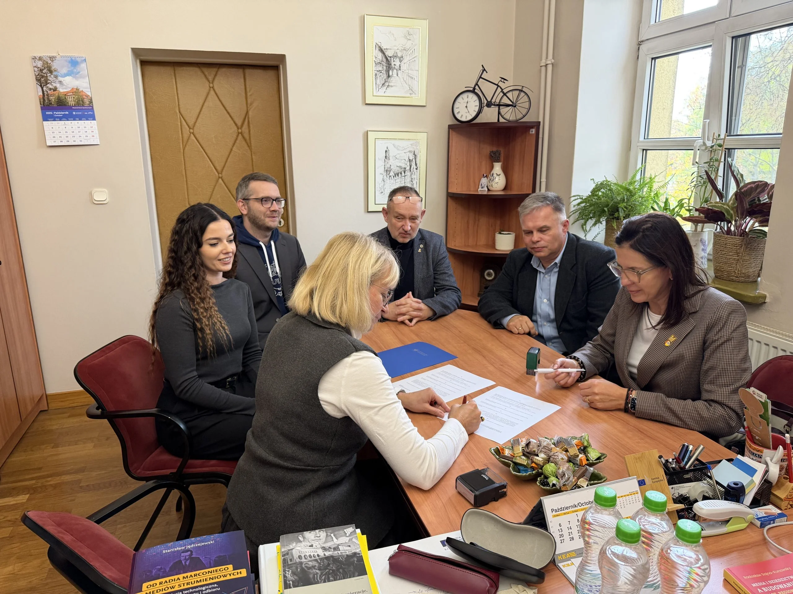 podpisanie umowy WNS- XIV LO