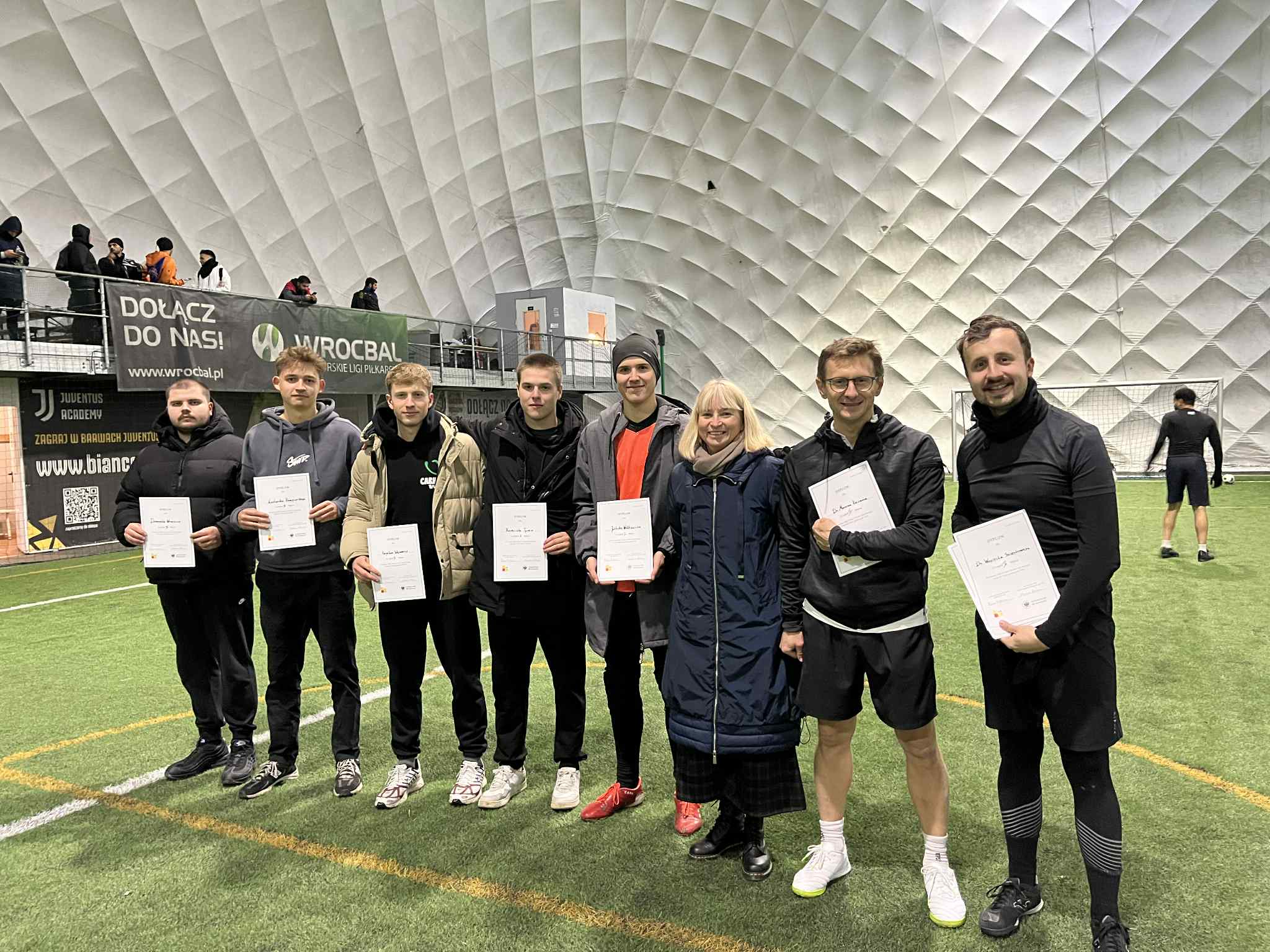 pamiątkowe zdjęcie z turnieju