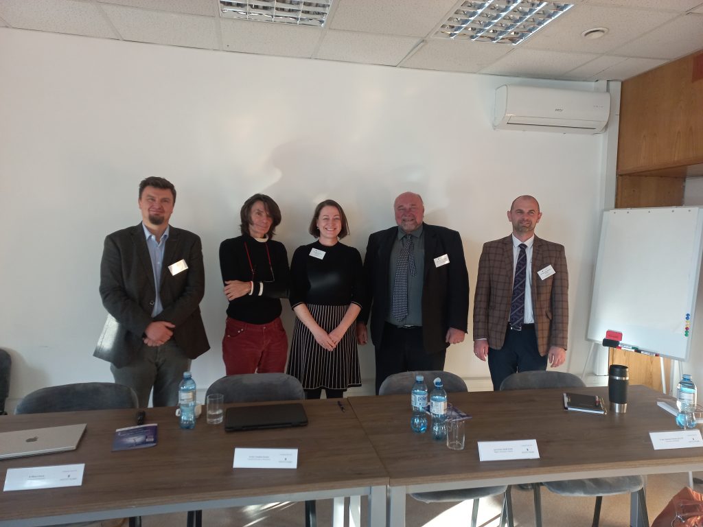 Opole - Instytut Śląski, pamiątkowe zdjęcie